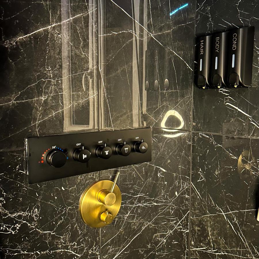 Blackroom Suite De Luxe 50 Nuances De Grey El Havre Exterior foto