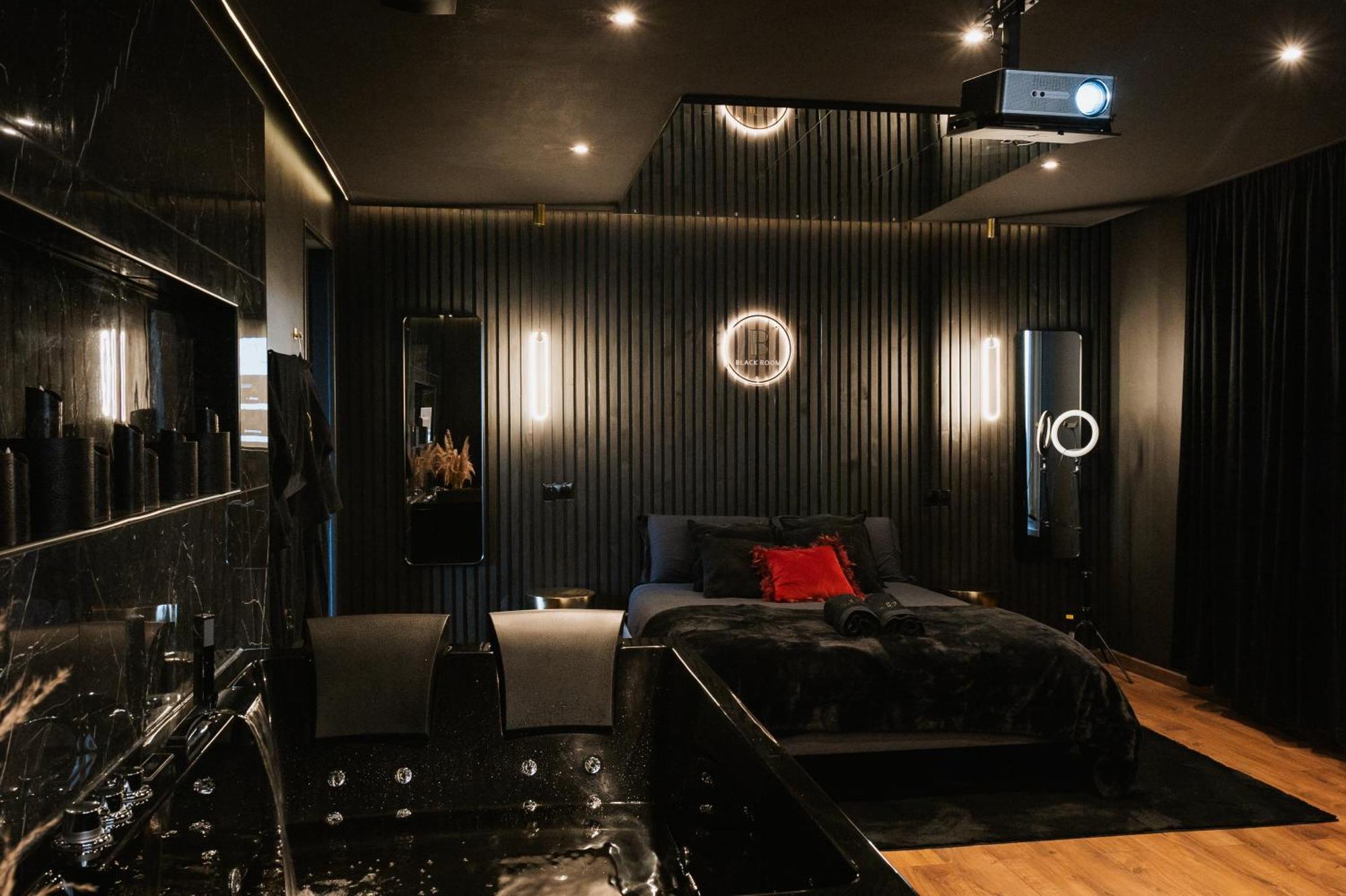 Blackroom Suite De Luxe 50 Nuances De Grey El Havre Exterior foto